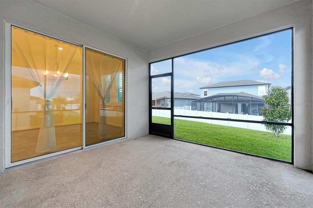 En Venta: $515,000 (4 camas, 3 baños, 2200 Pies cuadrados)