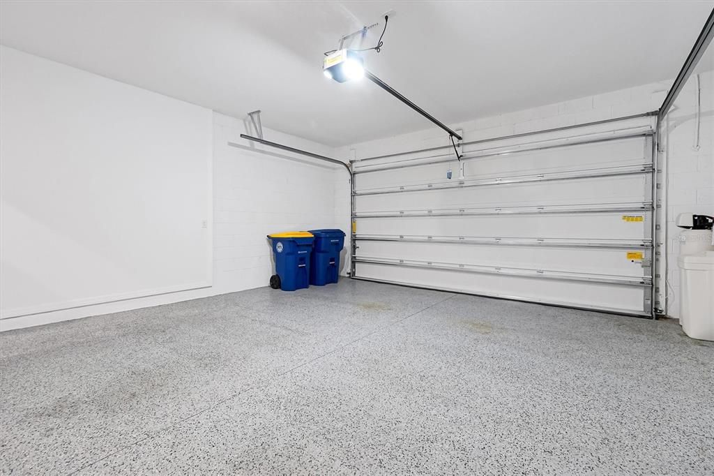 En Venta: $515,000 (4 camas, 3 baños, 2200 Pies cuadrados)