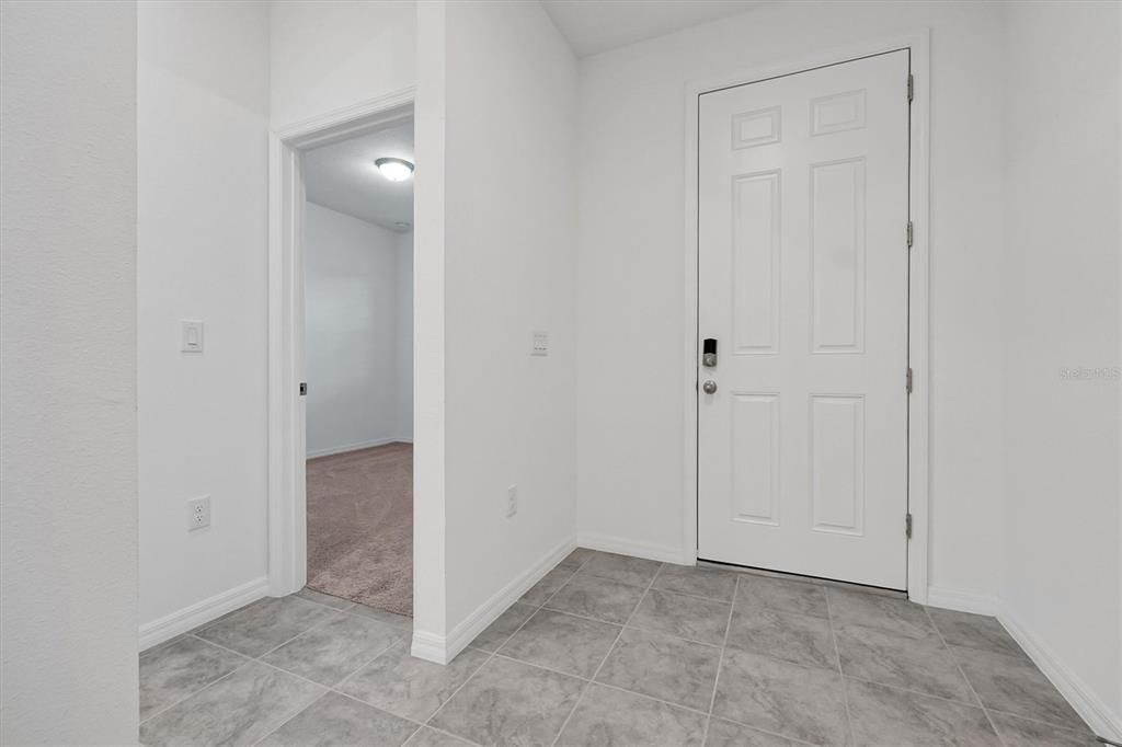 En Venta: $515,000 (4 camas, 3 baños, 2200 Pies cuadrados)