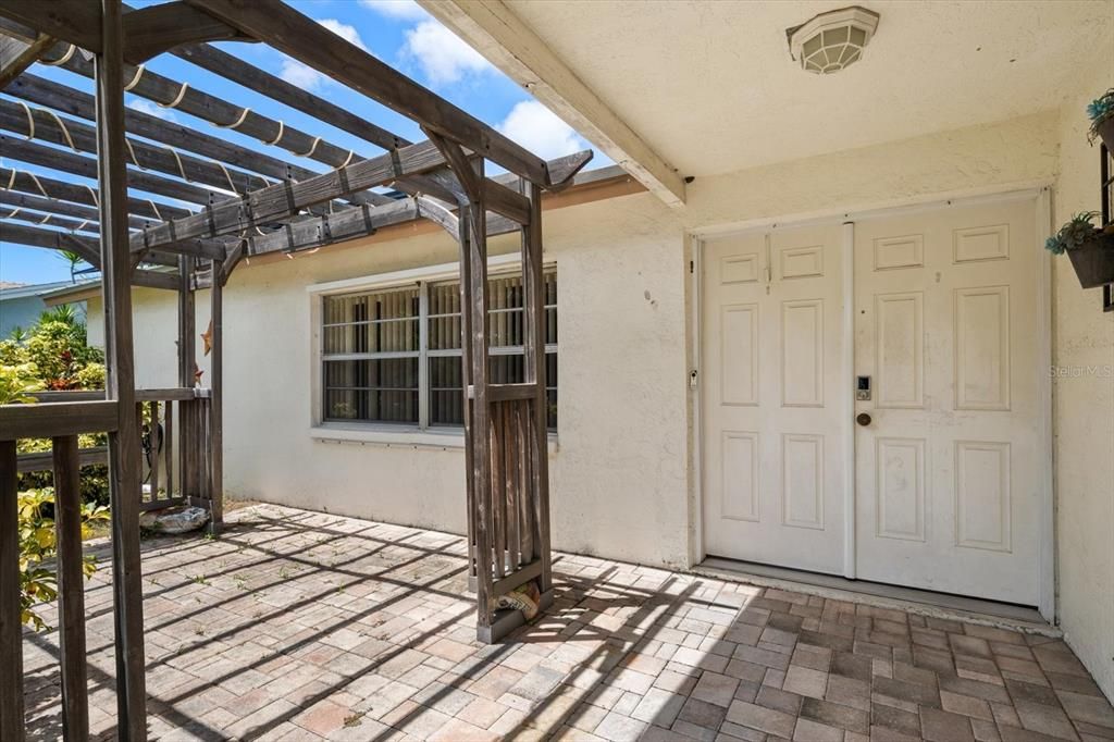 En Venta: $499,000 (3 camas, 2 baños, 1731 Pies cuadrados)