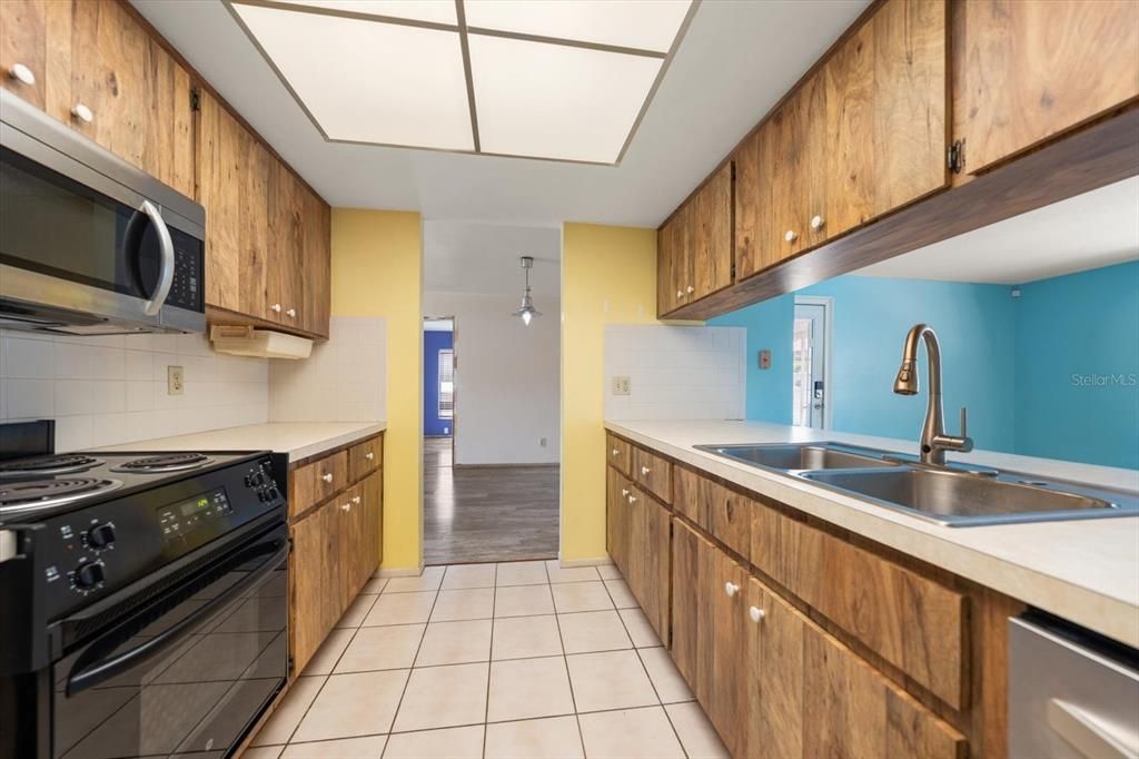 En Venta: $499,000 (3 camas, 2 baños, 1731 Pies cuadrados)