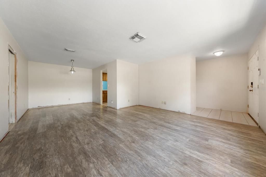 En Venta: $499,000 (3 camas, 2 baños, 1731 Pies cuadrados)