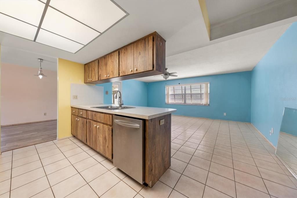 En Venta: $499,000 (3 camas, 2 baños, 1731 Pies cuadrados)