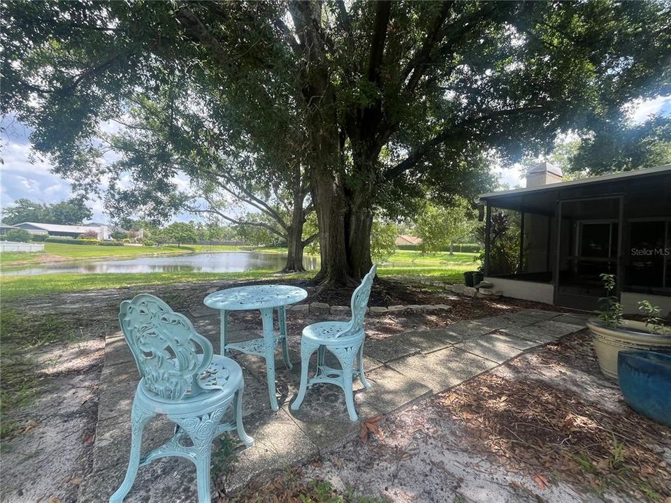 For Rent: $2,195 (3 beds, 2 baths, 1477 Square Feet)
