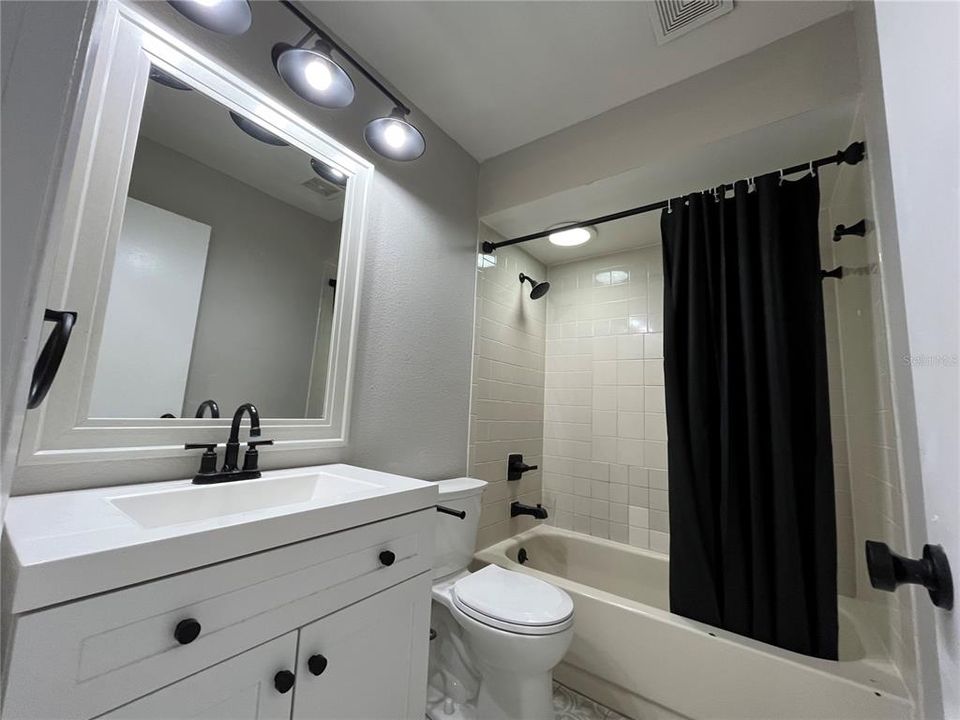 For Rent: $2,195 (3 beds, 2 baths, 1477 Square Feet)