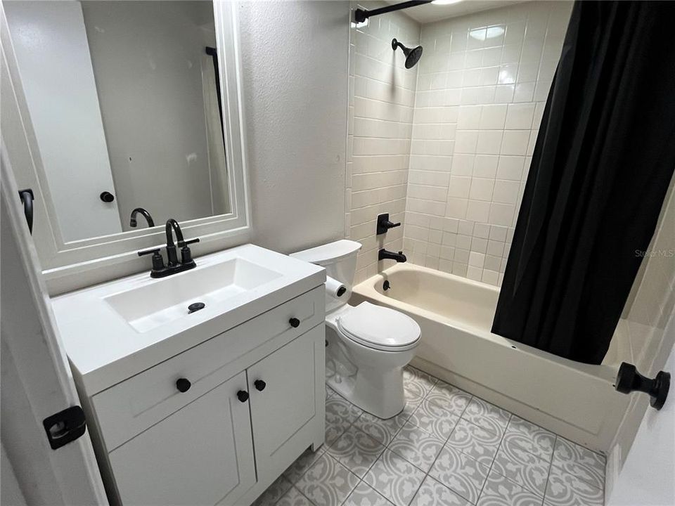 For Rent: $2,195 (3 beds, 2 baths, 1477 Square Feet)