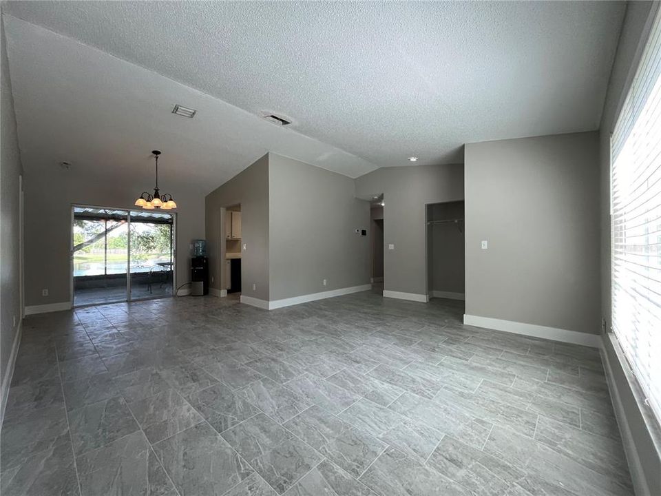 For Rent: $2,195 (3 beds, 2 baths, 1477 Square Feet)