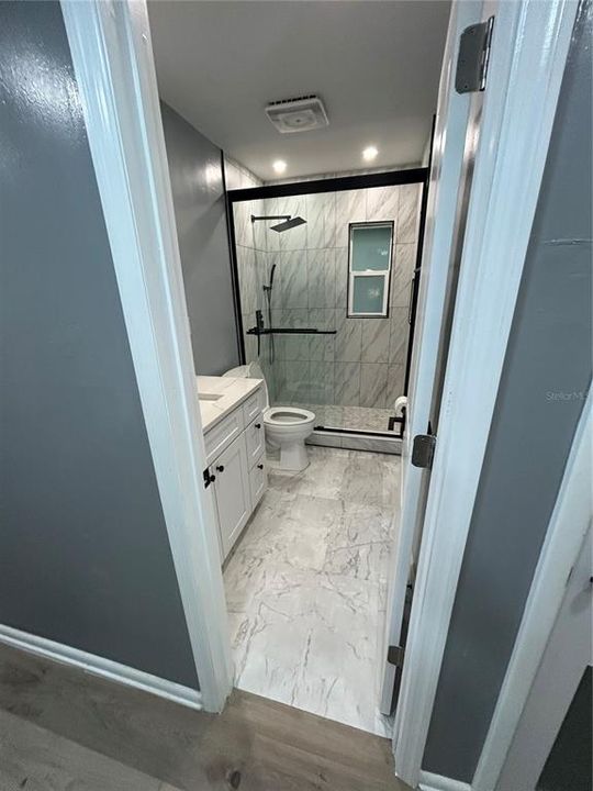 На продажу: $339,900 (3 спален, 1 ванн, 1064 Квадратных фут)