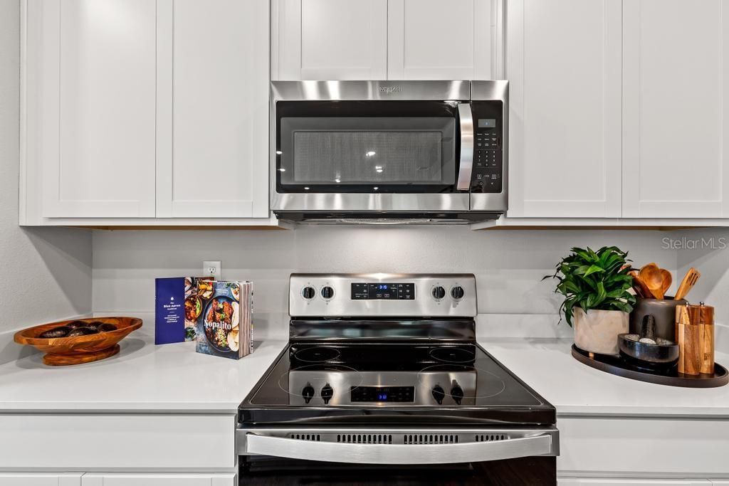 For Sale: $249,990 (3 beds, 2 baths, 1429 Square Feet)