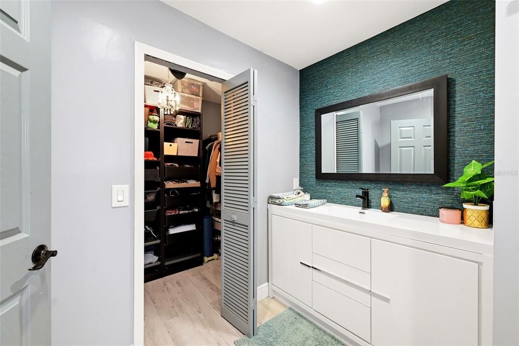 For Sale: $622,000 (4 beds, 2 baths, 1925 Square Feet)