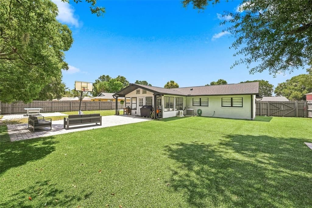 For Sale: $622,000 (4 beds, 2 baths, 1925 Square Feet)