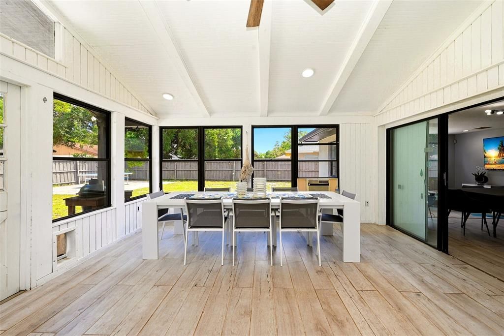 For Sale: $622,000 (4 beds, 2 baths, 1925 Square Feet)