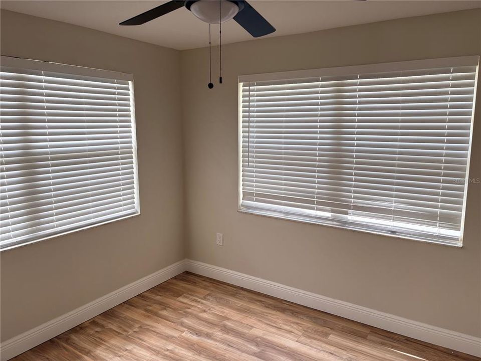 En Venta: $224,900 (3 camas, 1 baños, 936 Pies cuadrados)