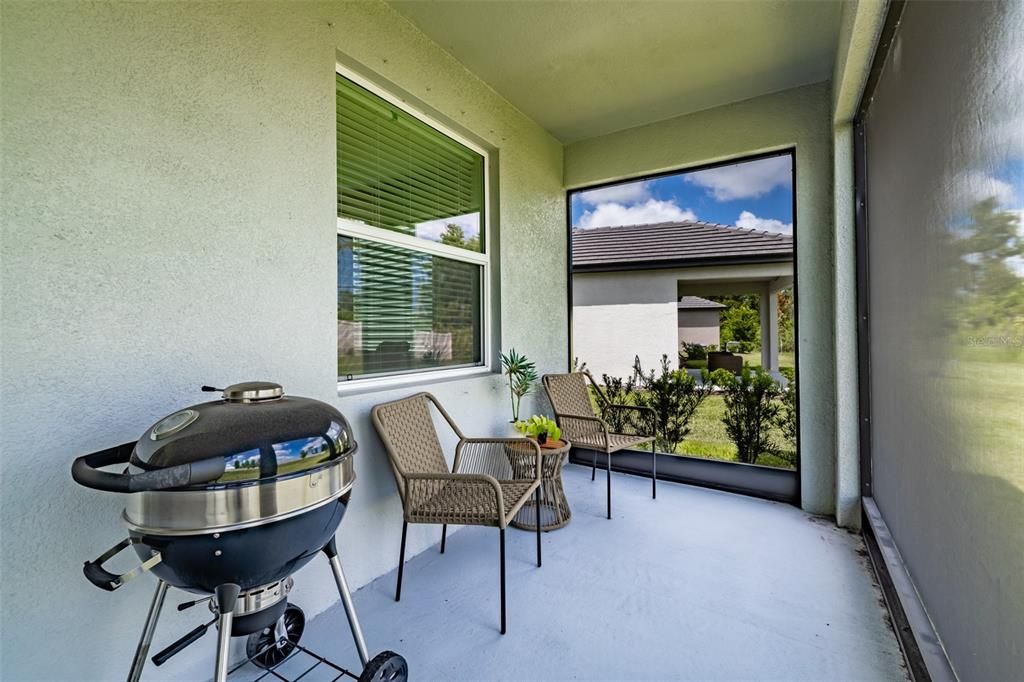 For Sale: $380,000 (2 beds, 2 baths, 1959 Square Feet)
