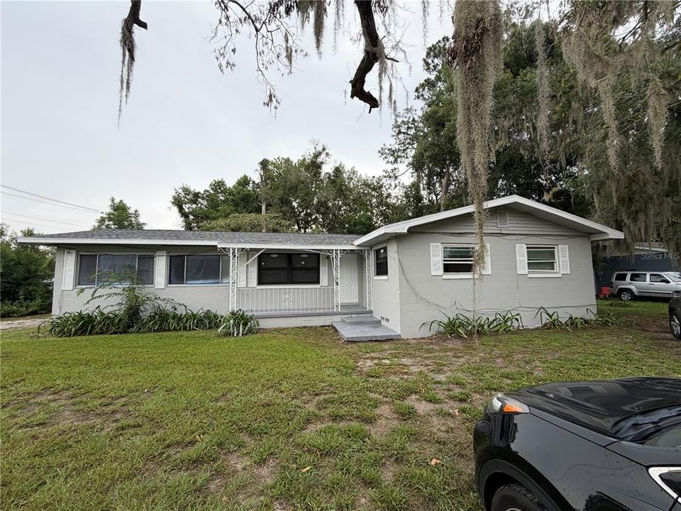 For Sale: $239,900 (4 beds, 3 baths, 1868 Square Feet)