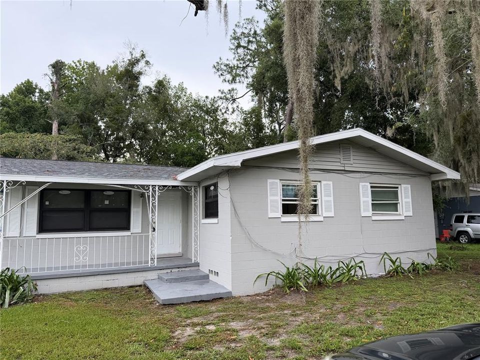 For Sale: $239,900 (4 beds, 3 baths, 1868 Square Feet)