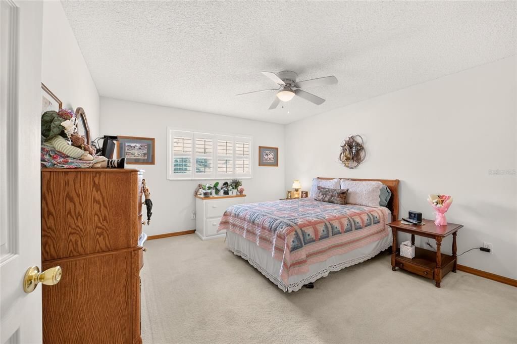 For Sale: $199,990 (3 beds, 2 baths, 1728 Square Feet)