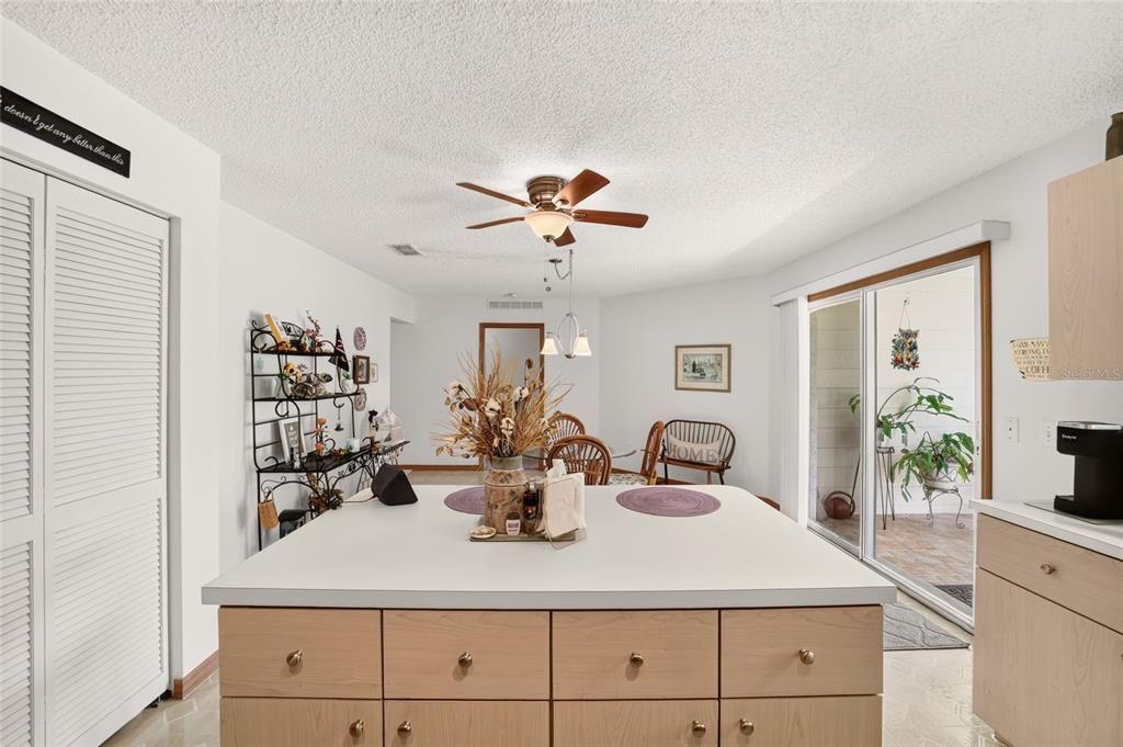 For Sale: $199,990 (3 beds, 2 baths, 1728 Square Feet)