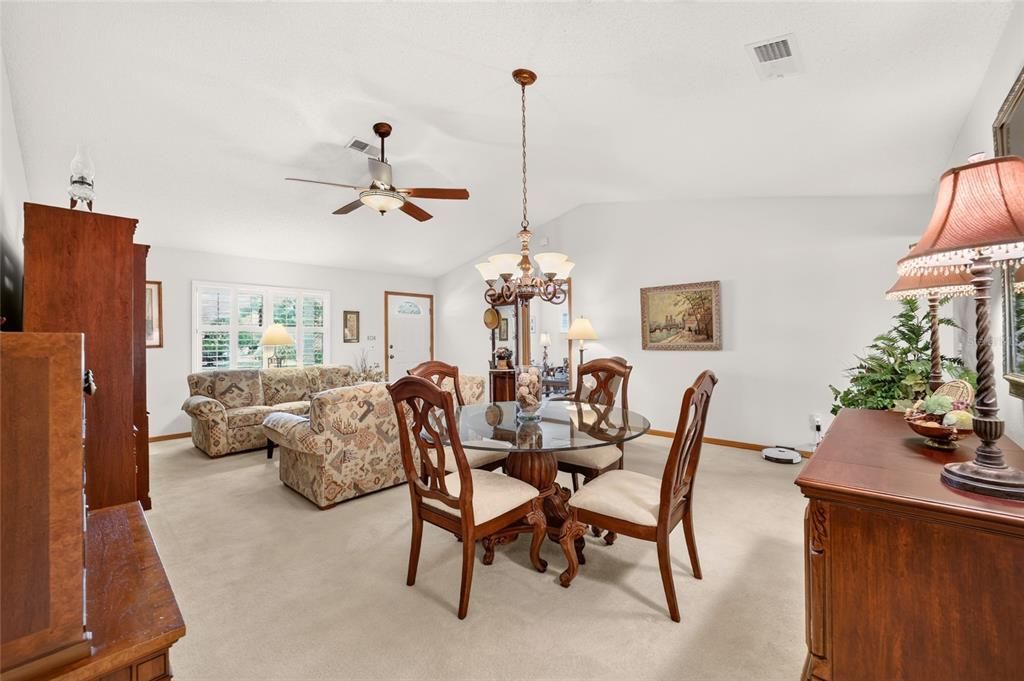 For Sale: $199,990 (3 beds, 2 baths, 1728 Square Feet)