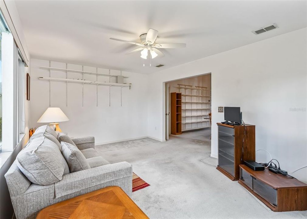 En Venta: $249,000 (2 camas, 2 baños, 1736 Pies cuadrados)
