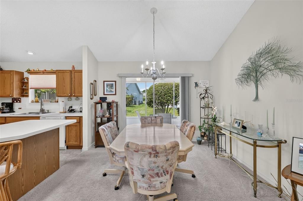 For Sale: $349,900 (3 beds, 2 baths, 1392 Square Feet)