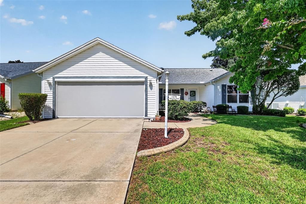 For Sale: $349,900 (3 beds, 2 baths, 1392 Square Feet)
