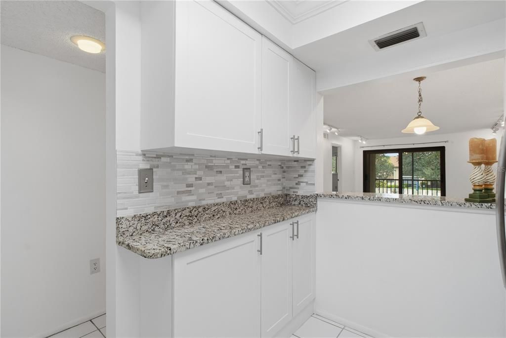 For Sale: $189,000 (2 beds, 2 baths, 1013 Square Feet)