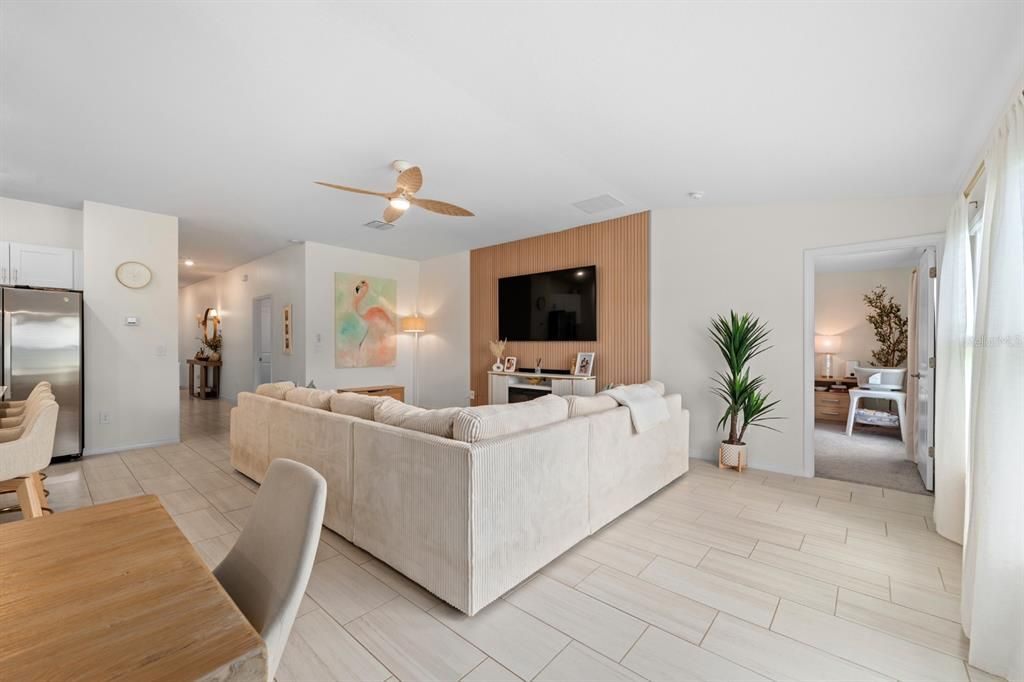 For Sale: $398,000 (4 beds, 2 baths, 1939 Square Feet)