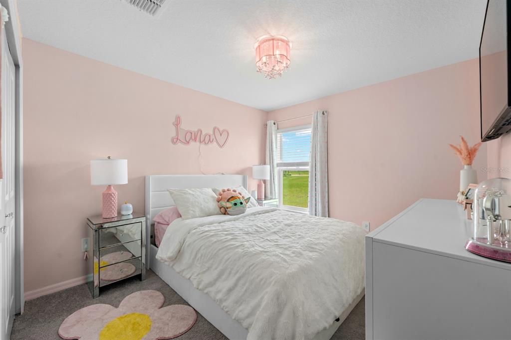 For Sale: $398,000 (4 beds, 2 baths, 1939 Square Feet)