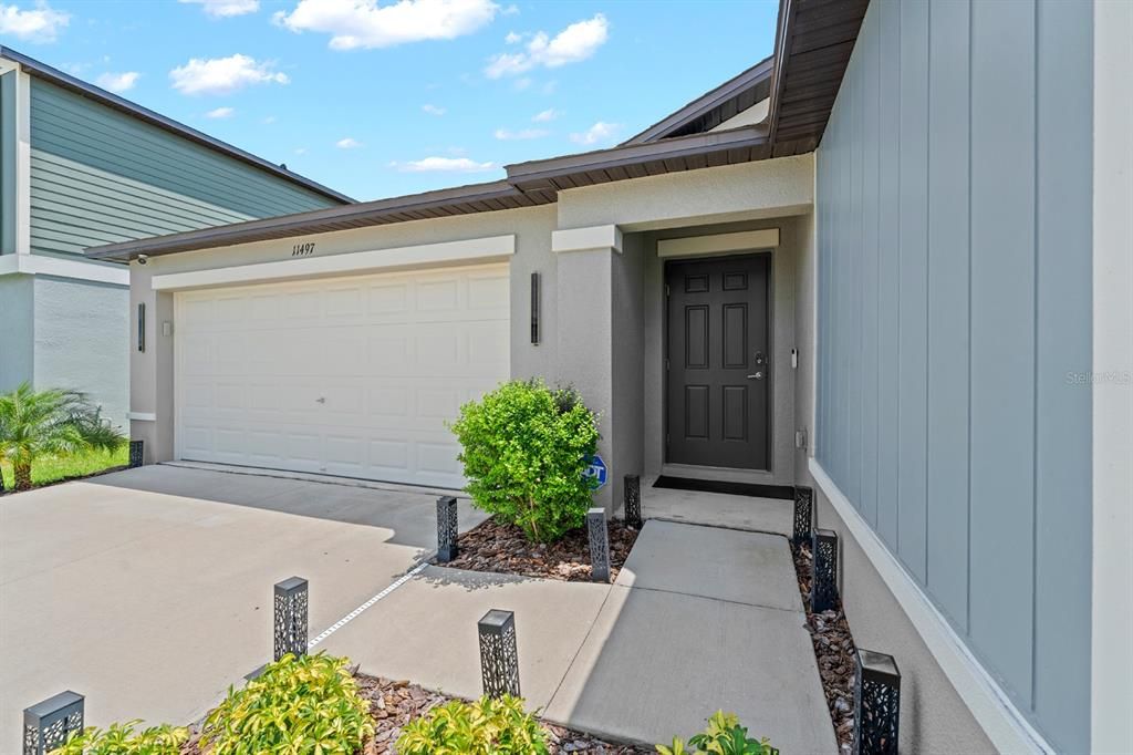 For Sale: $398,000 (4 beds, 2 baths, 1939 Square Feet)