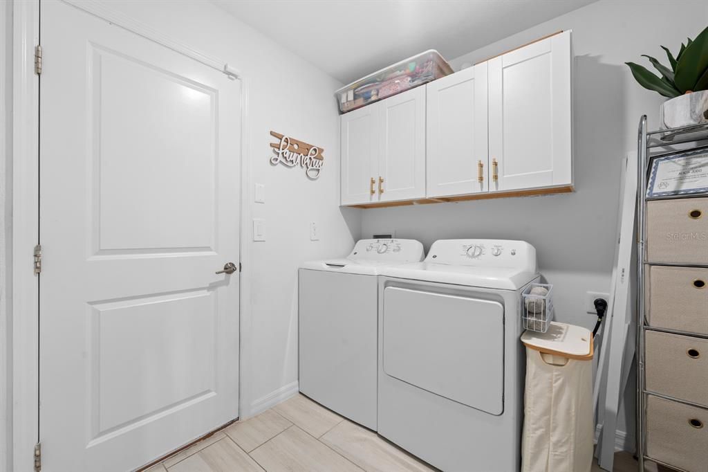 For Sale: $398,000 (4 beds, 2 baths, 1939 Square Feet)