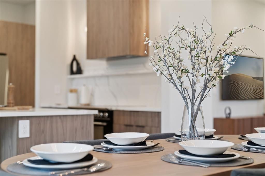 For Sale: $339,900 (3 beds, 2 baths, 1659 Square Feet)