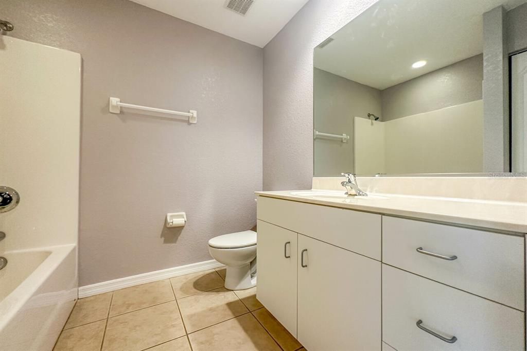 For Rent: $1,500 (2 beds, 2 baths, 1230 Square Feet)