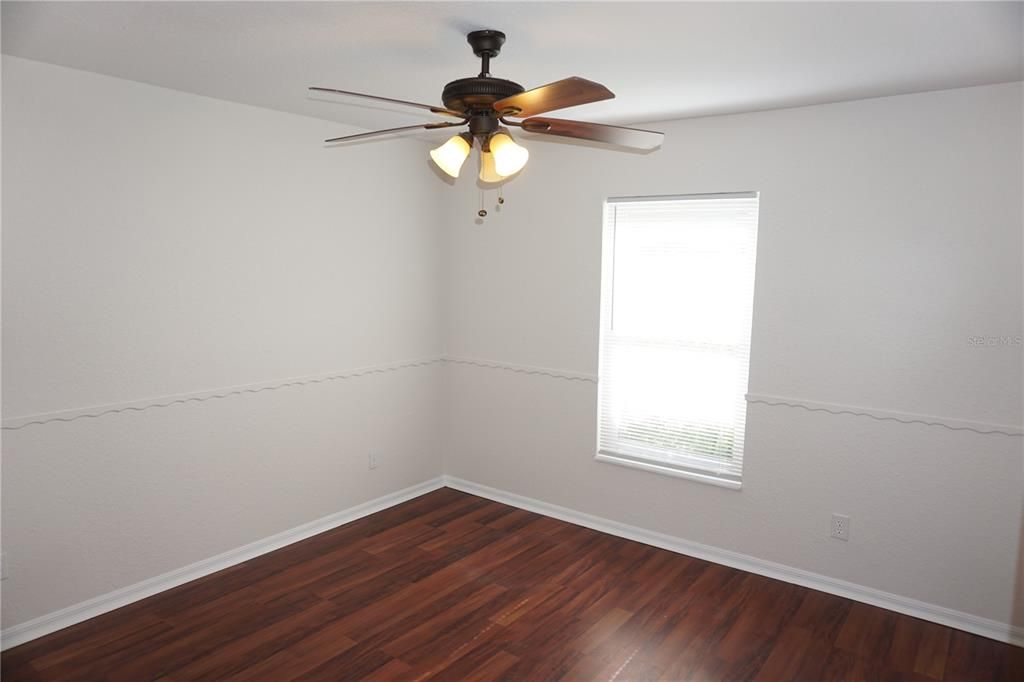 For Sale: $244,900 (3 beds, 2 baths, 1280 Square Feet)