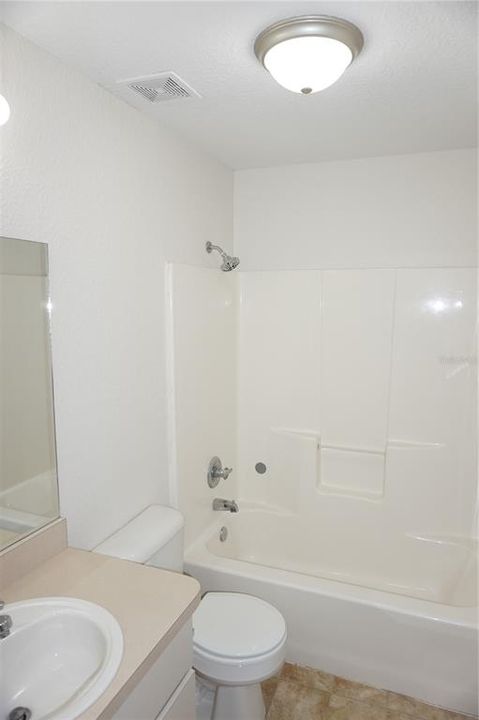 For Sale: $244,900 (3 beds, 2 baths, 1280 Square Feet)
