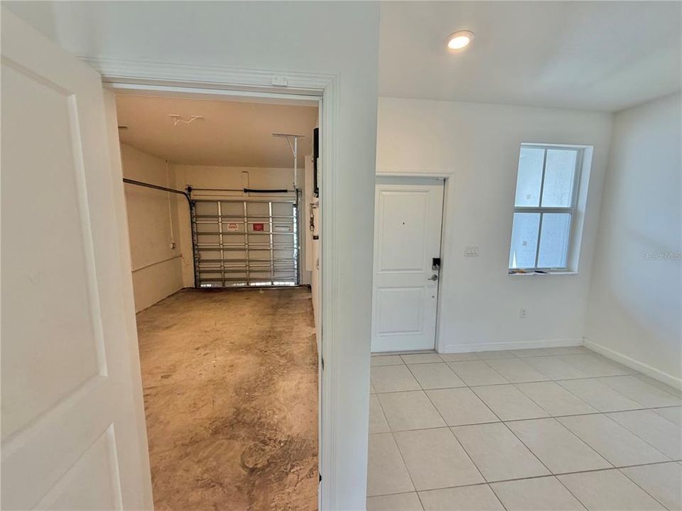 For Rent: $3,350 (3 beds, 2 baths, 1442 Square Feet)