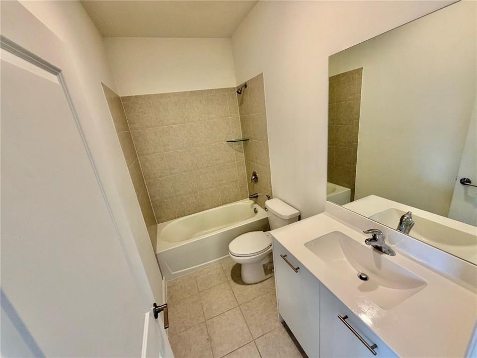 For Rent: $3,350 (3 beds, 2 baths, 1442 Square Feet)