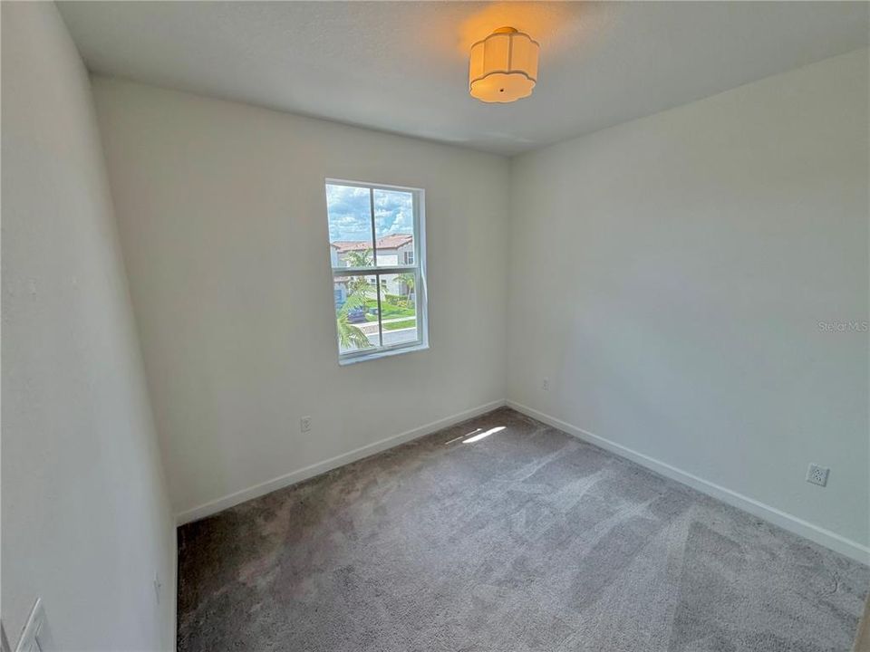 For Rent: $3,350 (3 beds, 2 baths, 1442 Square Feet)