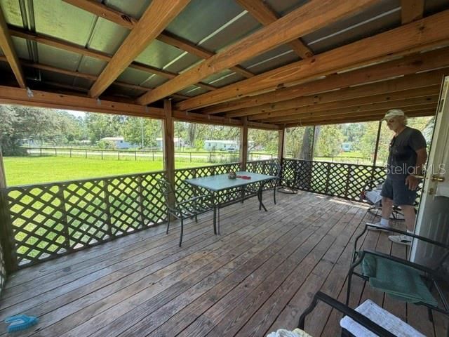 For Sale: $90,000 (2 beds, 2 baths, 924 Square Feet)