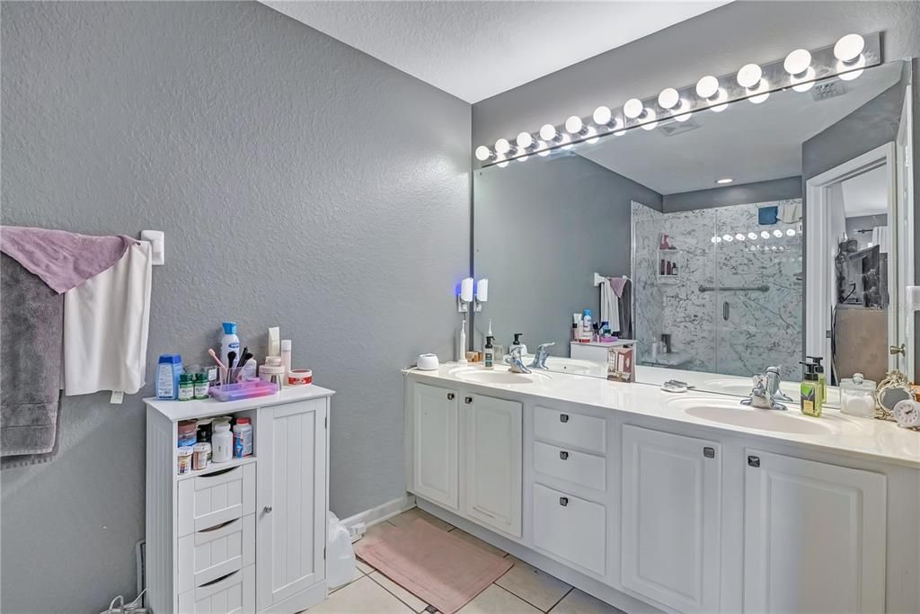 For Sale: $284,700 (3 beds, 2 baths, 1687 Square Feet)
