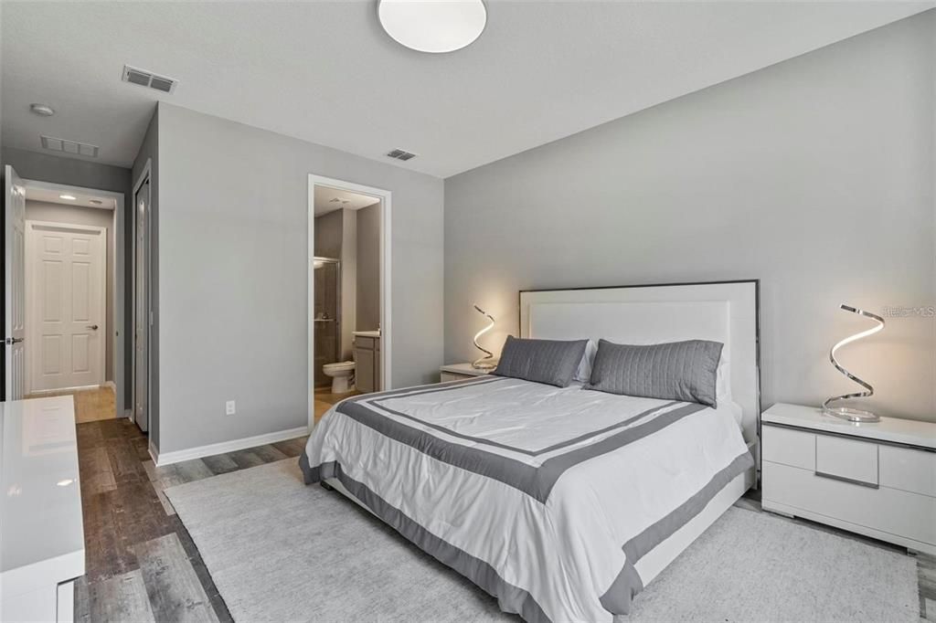 For Rent: $5,200 (4 beds, 4 baths, 3002 Square Feet)