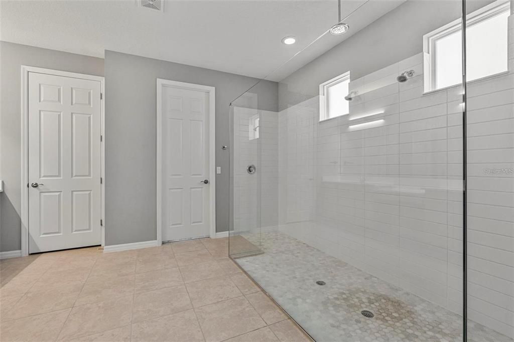 For Rent: $5,200 (4 beds, 4 baths, 3002 Square Feet)