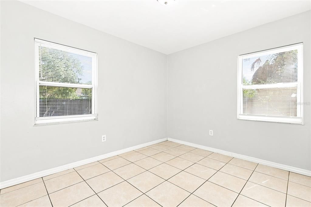 For Rent: $1,755 (3 beds, 2 baths, 1250 Square Feet)