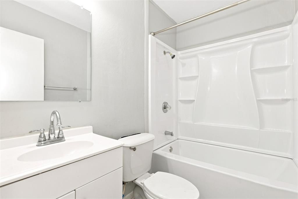 For Rent: $1,755 (3 beds, 2 baths, 1250 Square Feet)