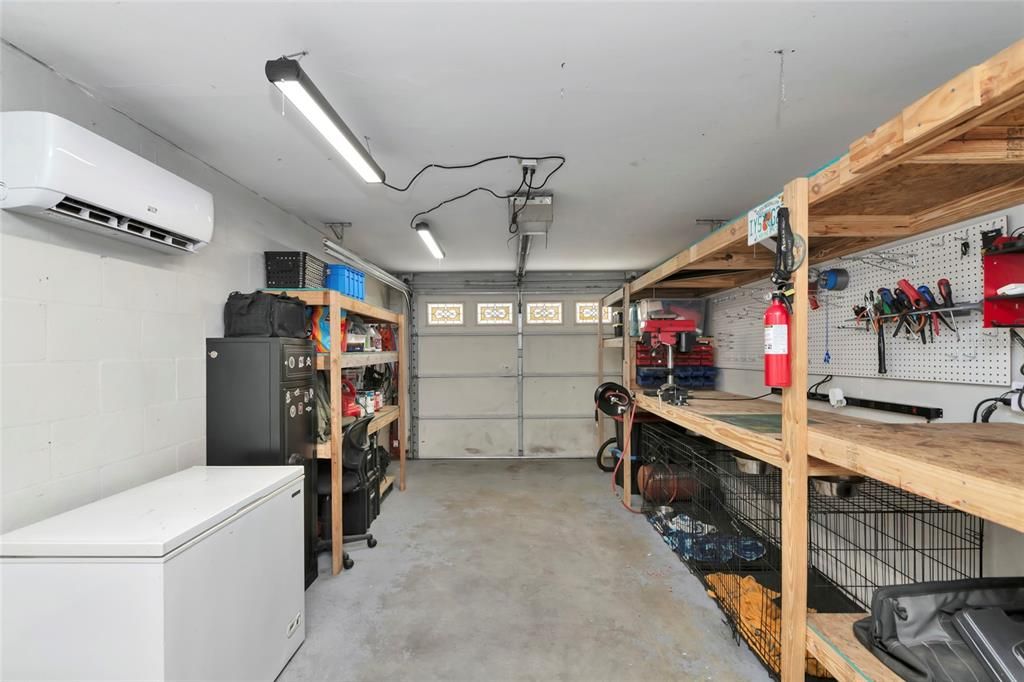 На продажу: $294,900 (2 спален, 1 ванн, 808 Квадратных фут)