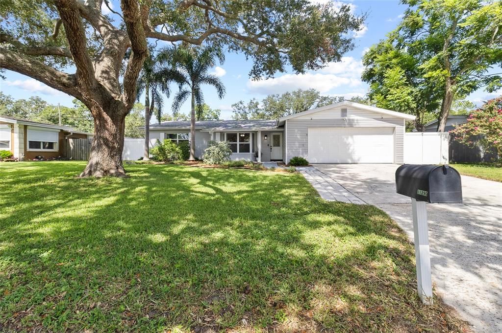 En Venta: $495,000 (3 camas, 2 baños, 1850 Pies cuadrados)