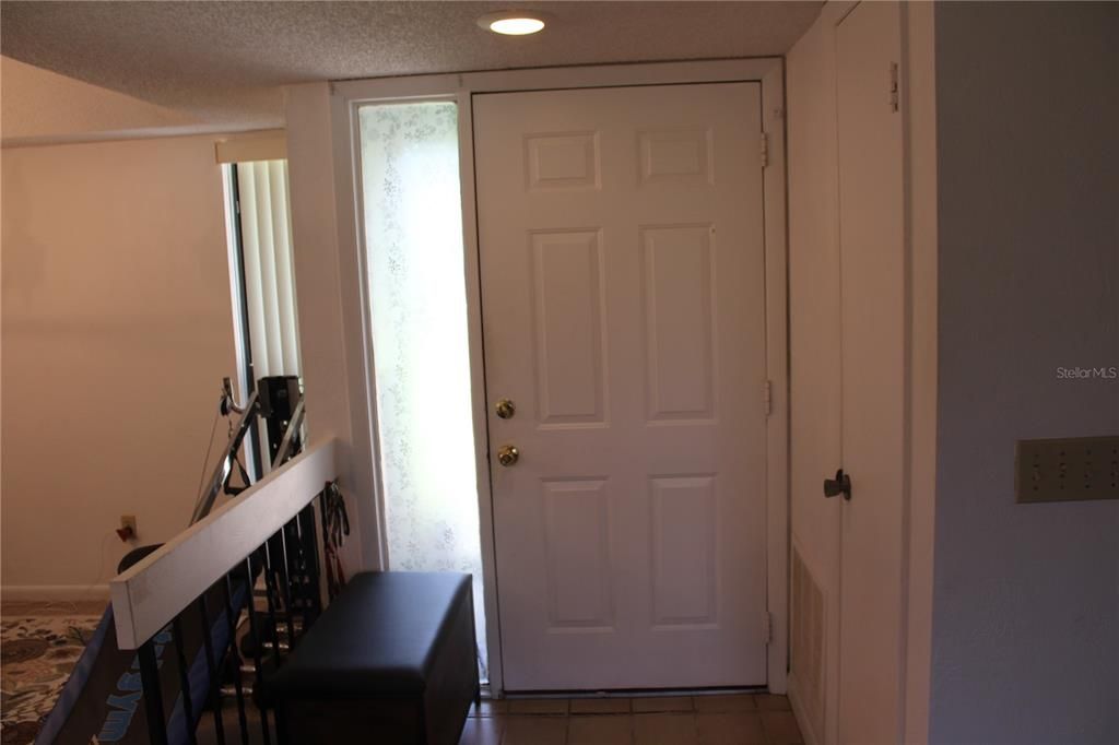 For Sale: $175,000 (2 beds, 2 baths, 1098 Square Feet)