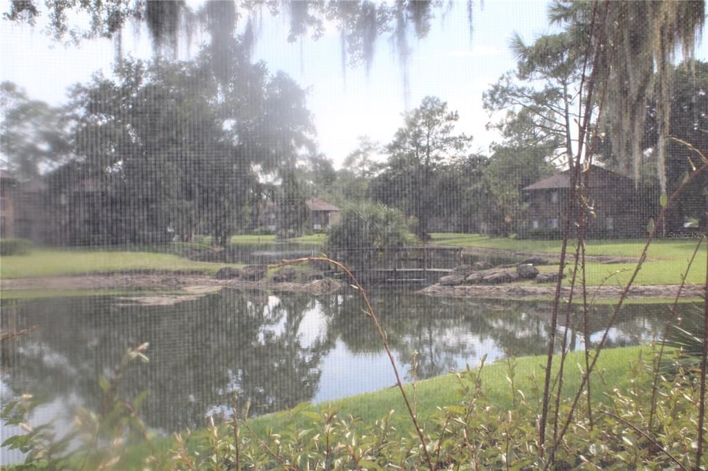 For Sale: $175,000 (2 beds, 2 baths, 1098 Square Feet)
