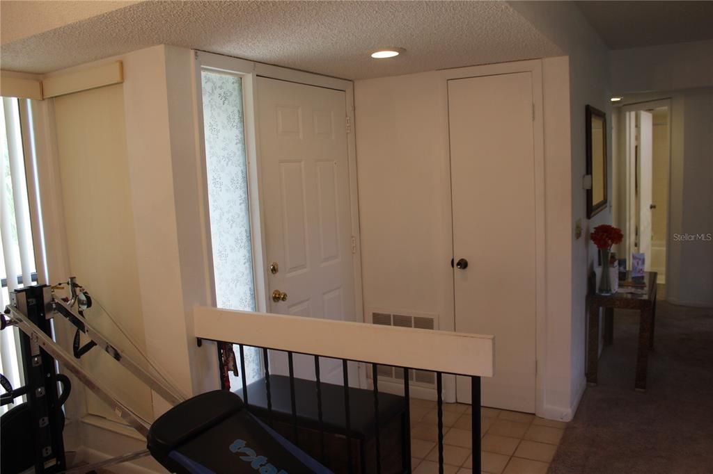 For Sale: $175,000 (2 beds, 2 baths, 1098 Square Feet)