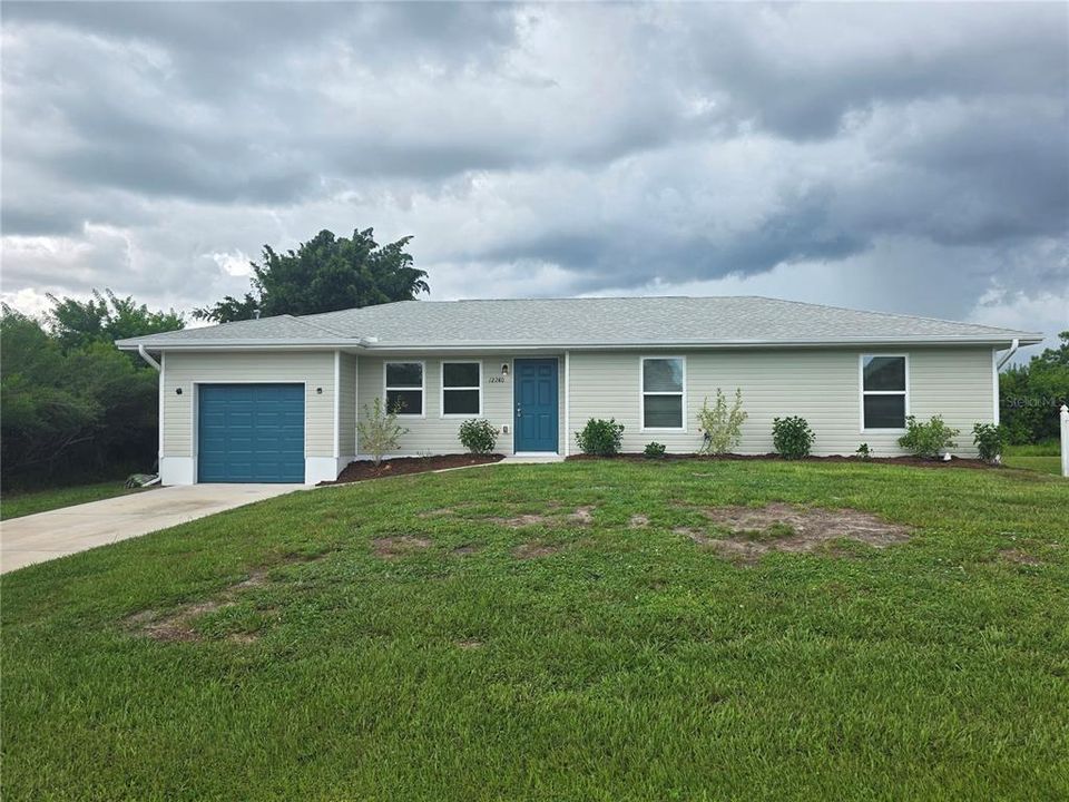 For Sale: $239,900 (3 beds, 2 baths, 1112 Square Feet)
